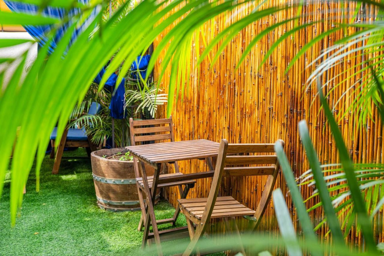 Ahuzat Shaul Seaside Bed & Breakfast Hadera Ngoại thất bức ảnh